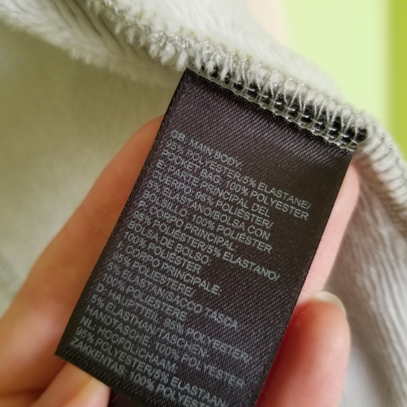 North face women's jacket - Picture 3 of 4